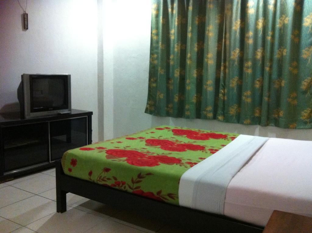 Gw Furama Hotel Kuching Zewnętrze zdjęcie